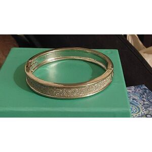 New~Shimmering Silver Druzy Hinged Bangle Bracelet